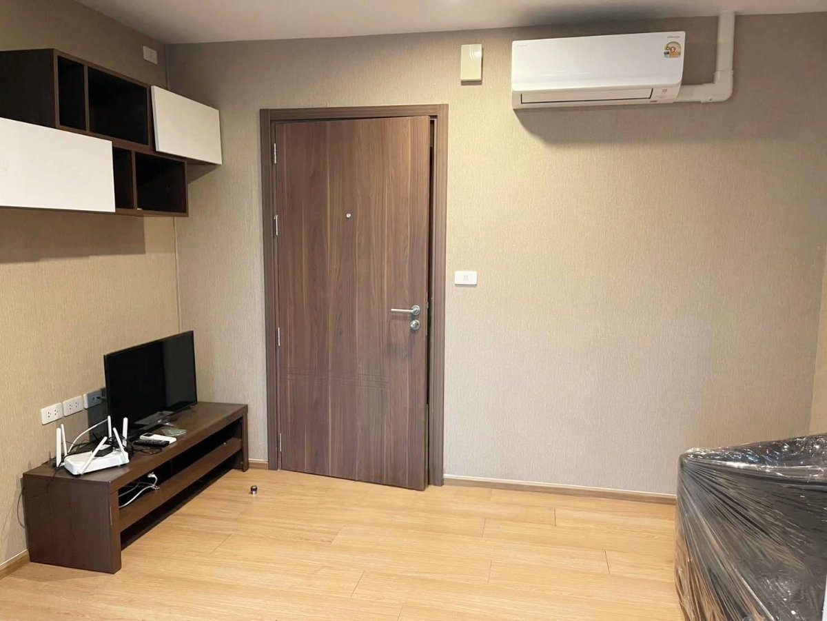 Condo for Rent: The Base Sukhumvit 77. Fully furnished and ready to move in. 550 meters from BTS On Nut. Prime location on On Nut Road.