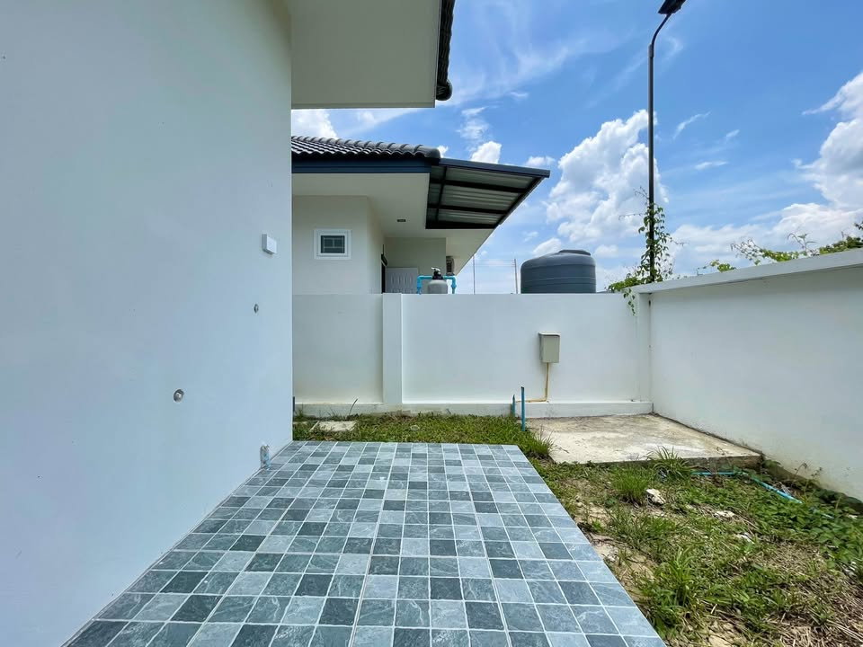 รูป ขายบ้านเดี่ยวชั้นเดียว บรรยากาศธรรมชาติ พร้อมเข้าอยู่ ทำเล ชานเมืองอำเภอสารภี T. 063-6649056 - รูปที่ 21/24