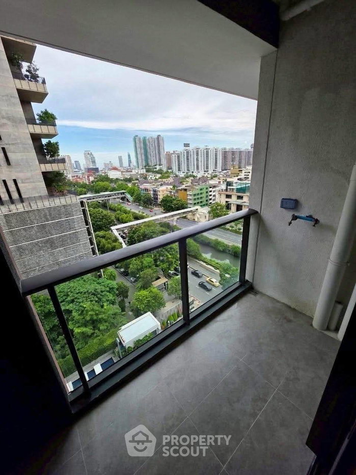 รูป คอนโด 1 ห้องนอน Regal Sathon-Naradhiwas ย่านสาทร (ID 3080333) - รูปที่ 2/3