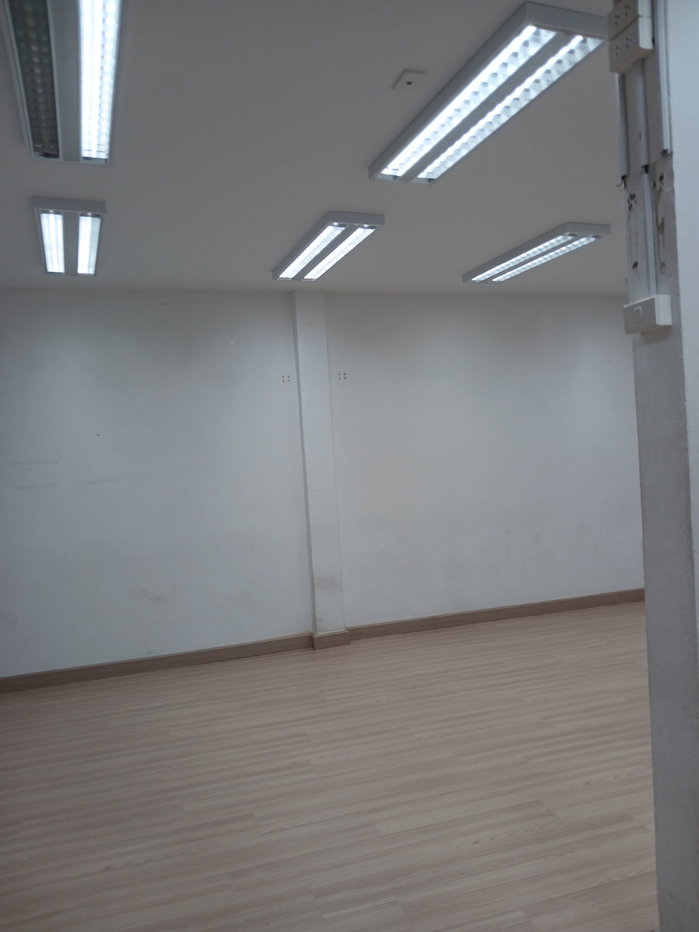 picture Building 3 floor for rent close to MRT Taopoon - 10/11