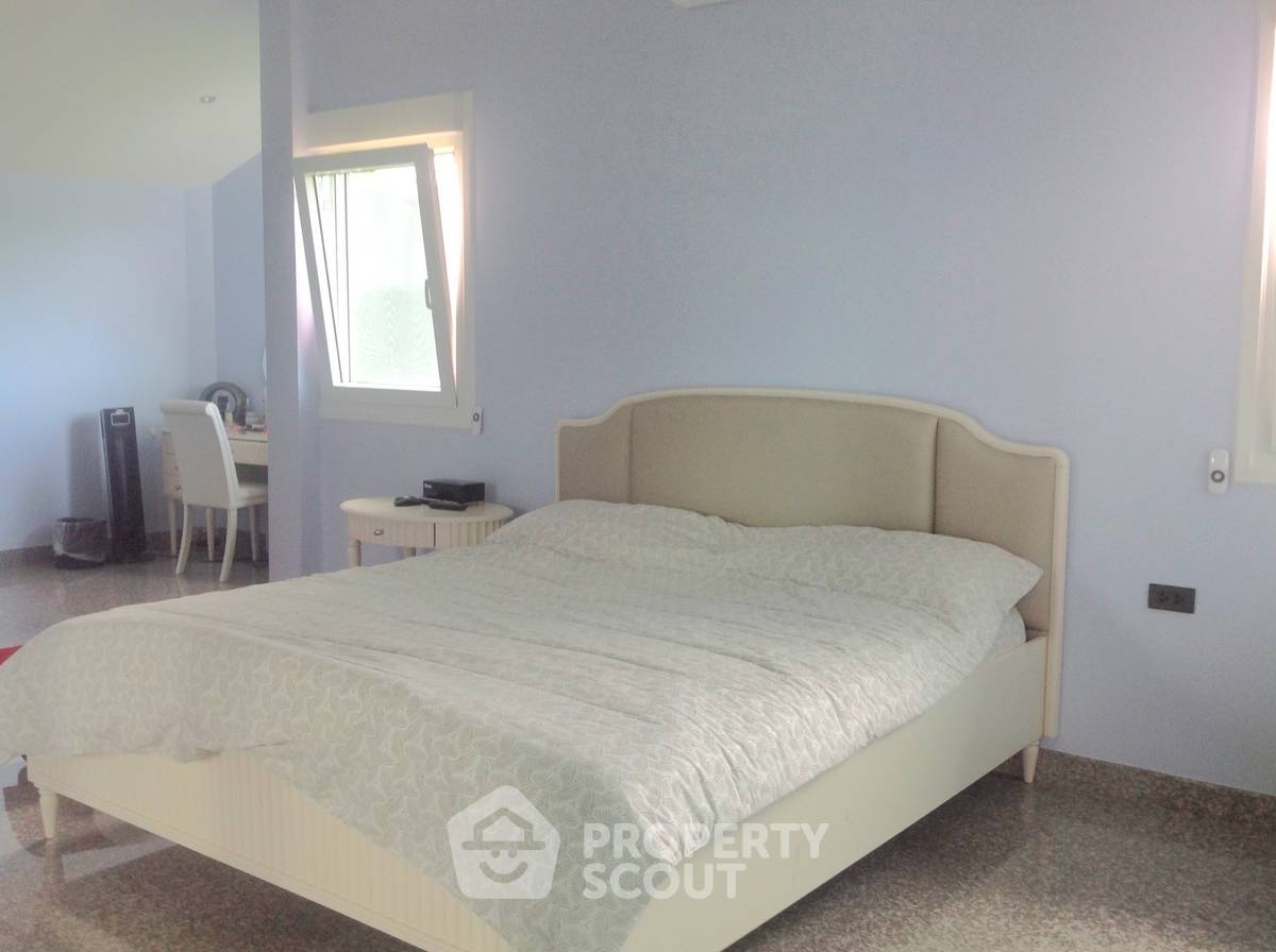 picture 4-BR Condo For Sale, Sunplay Bangsaray, Pattaya Sea Access (ID 3101421) - 20/28