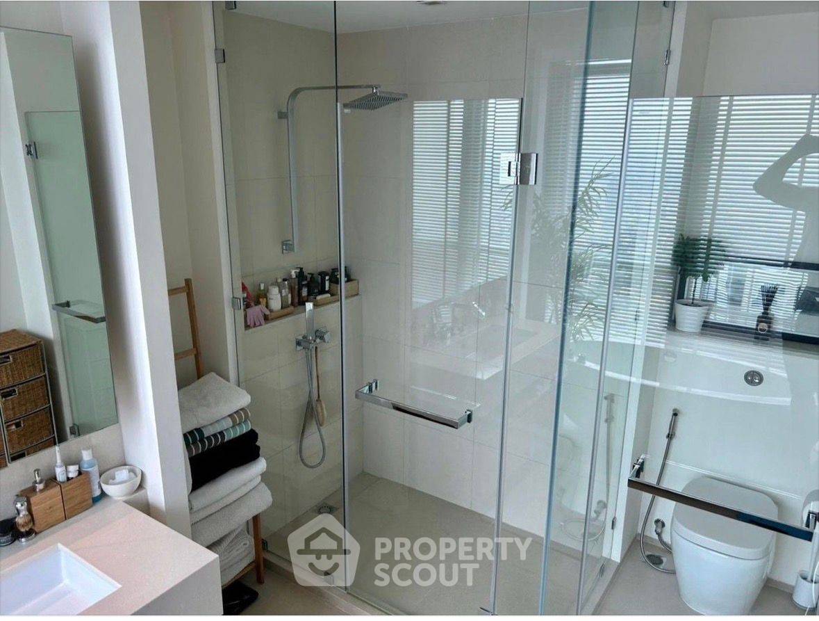 picture Pet-Friendly 3-BR High-Floor 207 Sqm The River, 400m to BTS Saphan Taksin (ID 3101786) - 12/12
