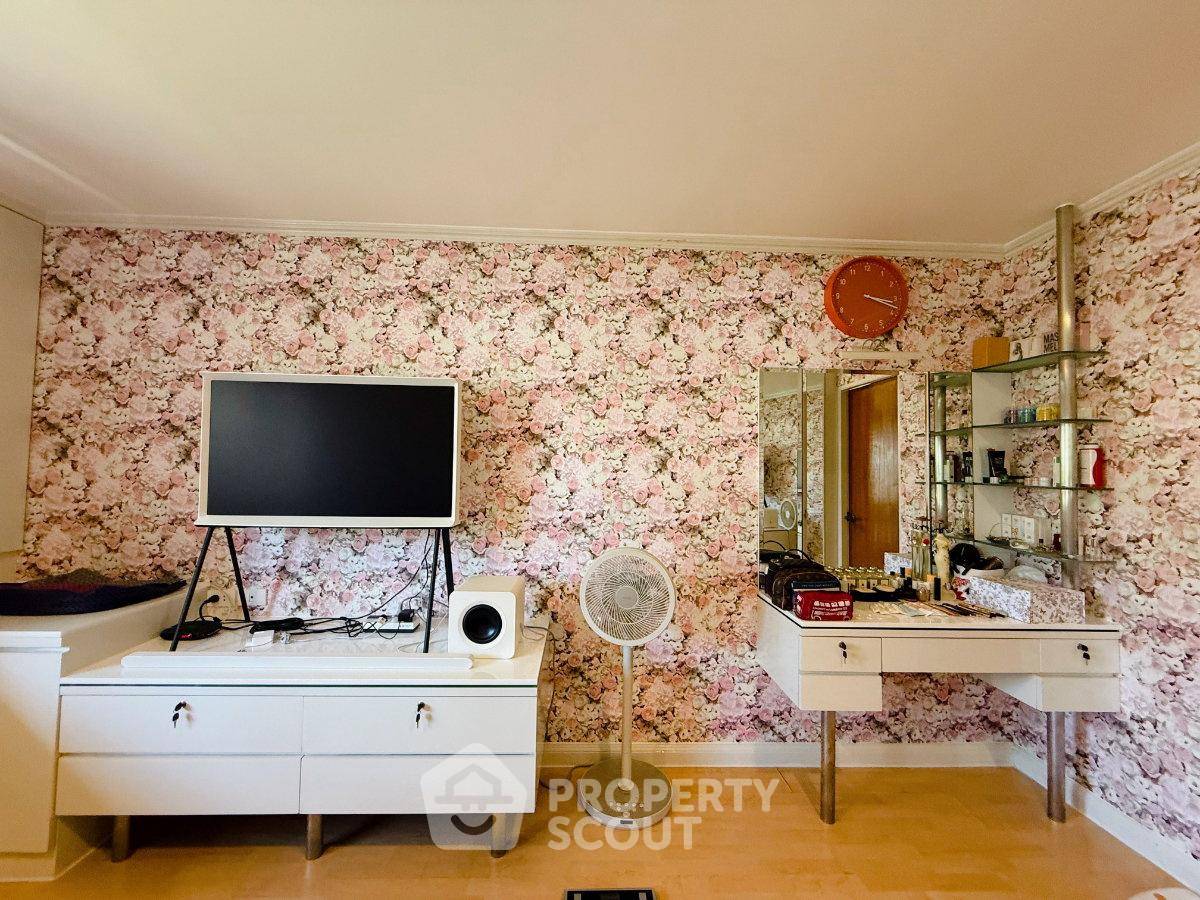 รูป คอนโด 2 ห้องนอน ขนาด 88 ตร.ม. อาคาร Aree Place สุขุมวิท 26 ใกล้ BTS พร้อมพงษ์ (ID 2912457) - รูปที่ 3/18