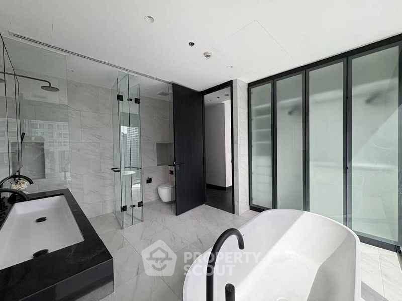 รูป คอนโด 2 ห้องนอน อนุญาตเลี้ยงสัตว์ Tait Sathorn 12 ใกล้ BTS เซนต์หลุยส์ 100 ม. (ID 3102112) - รูปที่ 8/10