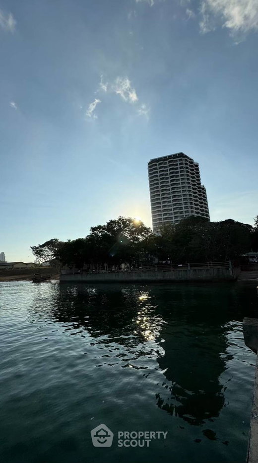 picture 2-BR 110 Sqm On 7th Floor, Rama Harbour View Condo, Surasak (ID 3101438) - 25/30