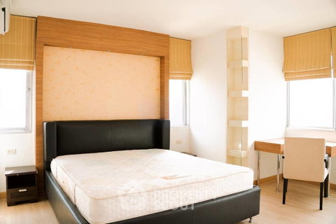 2-BR Condo For Sale At Supalai Park Srinakarin, 18th-Floor (ID 3000344)