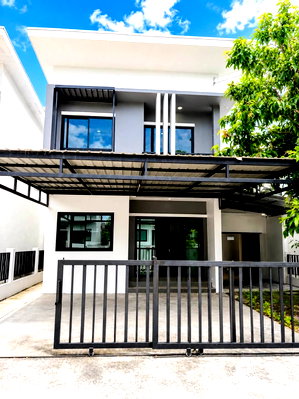 Houses for sale Hangdong Subdistrict Municipal Office : Two-Storey Detached House for Sale in a peaceful residential village