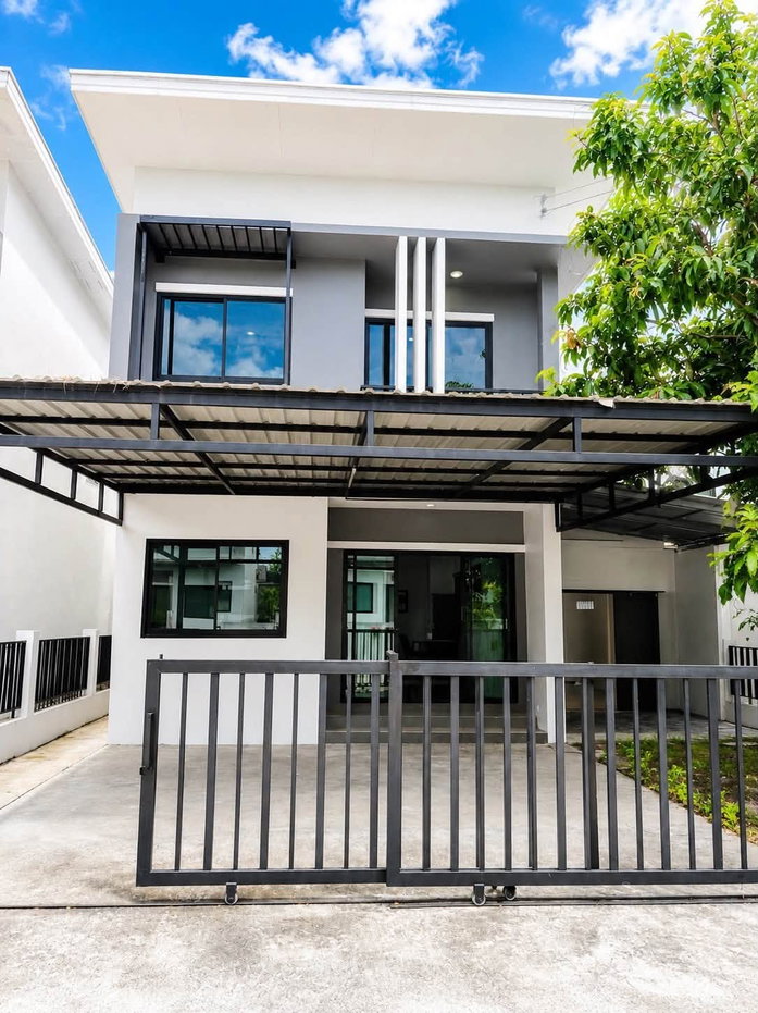 รูป บ้านเดี่ยว 2 ชั้น ในโครงการ บรรยากาศเงียบสงบ ใกล้โรงเรียนนานาชาติ #CHD101839 - รูปที่ 1/18
