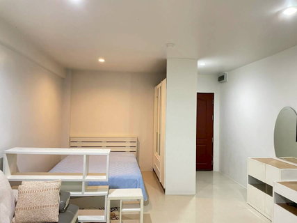 ขาย คอนโด แกรนด์ พาร์ค ทาวน์ (Grand Park Town ) ขนาด 33 ตรม ชั้น 8 ห้องสวย พร้อมเข้าอยู่