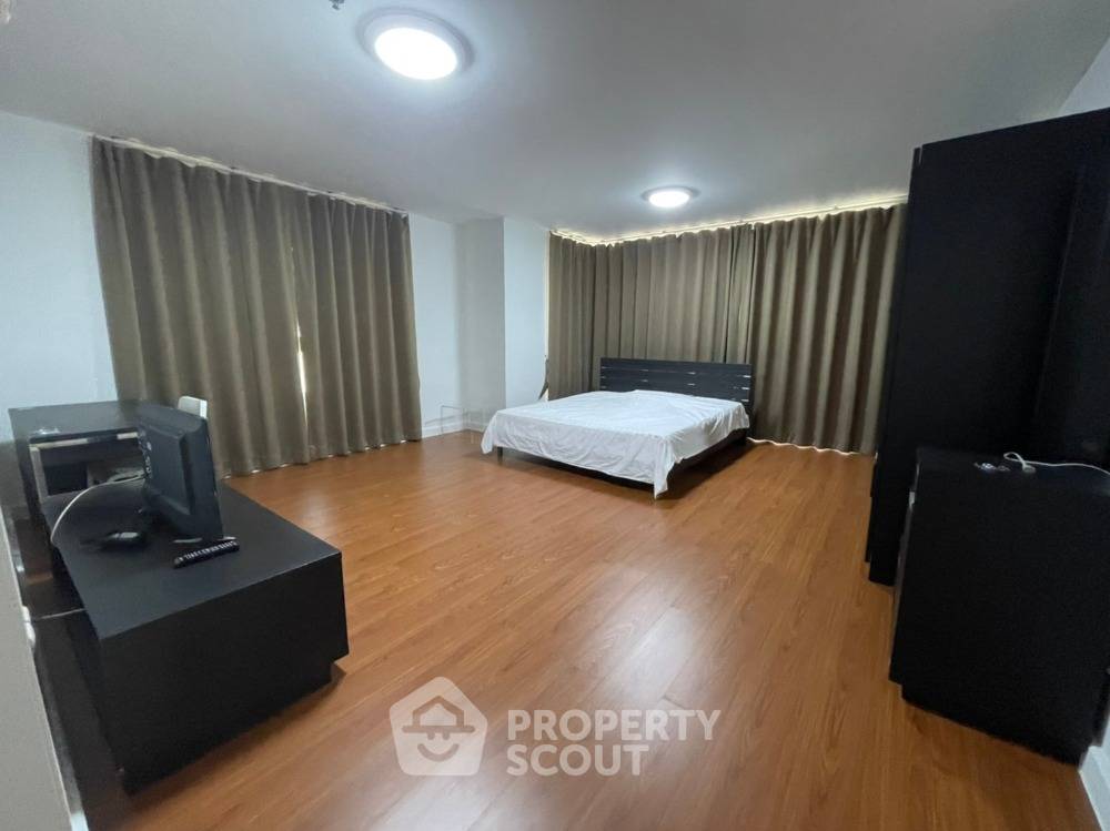 picture 3-BR 109 Sqm On 14th Floor, Condo One X Sukhumvit 26, BTS Phrom Phong (ID 514587) - 3/6