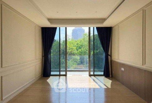2-BR Condo At Baan Sindhorn, 400m to BTS Ratchadamri 📍 (ID 3079866)