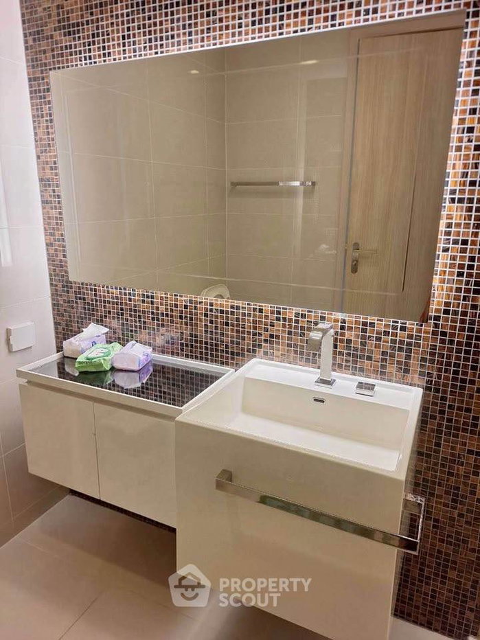 picture 2-BR 333 Riverside Condo Near MRT Bang Pho (100m) (ID 3098500) - 33/39
