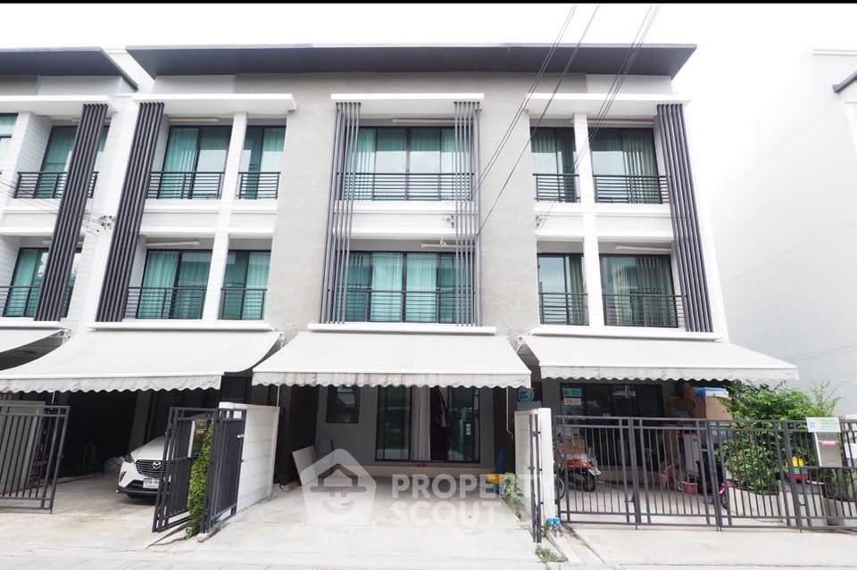 รูป ทาวน์โฮม 3 ห้องนอน สัตว์เลี้ยงเลี้ยงได้ ขาย บ้านกลางเมือง พระราม 9–รามคำแหง แขวงพลับพลา (ID 3099040) - รูปที่ 11/11