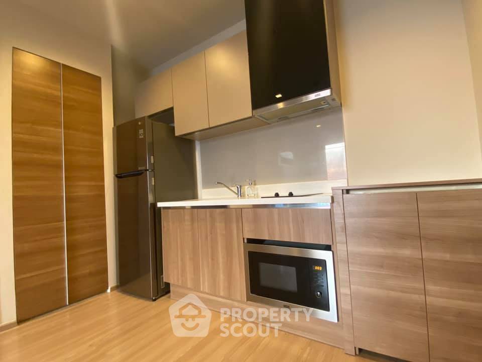 รูป คอนโด 1 ห้องนอน ชั้นสูงพิเศษ Rhythm Sathorn ชั้น 37 ใกล้ BTS สะพานตากสิน 300 ม. (ID 420855) - รูปที่ 3/9