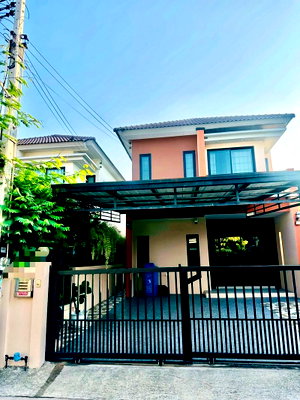 Houses for sale Chonburi : Beautiful house, great price, ready to move in. Wang Hin area, Sriracha. Don't miss out