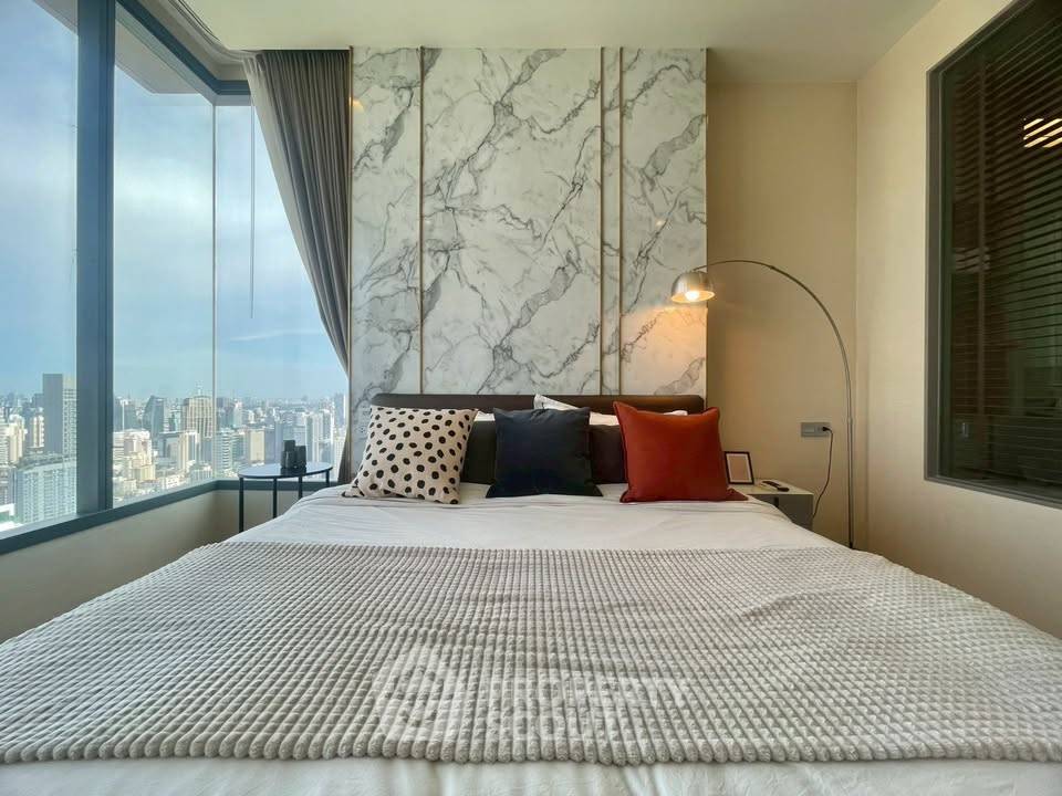 รูป คอนโด 1 ห้องนอน ที่ The Esse Asoke ชั้น 49 ขนาด 53 ตร.ม. ใกล้ MRT สุขุมวิท (ID 3082648) - รูปที่ 3/5