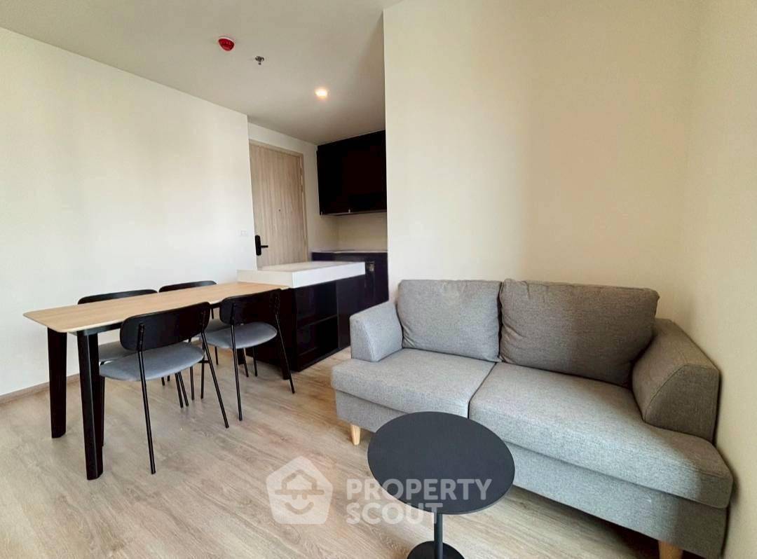 picture 2-BR 34 Sqm At Nue District R9, 200m to MRT Phra Ram 9 (ID 3087826) - 7/11