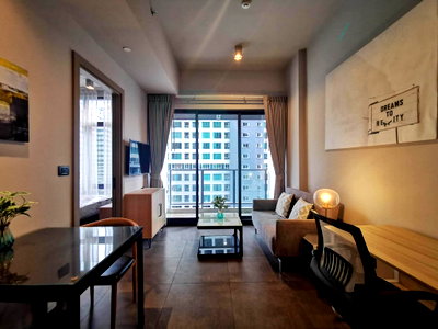 Condos for rent : For Rent Condo THE LOFTS ASOKE Building 1, Floor 8,1 bed room, Room size 35.00 sqm