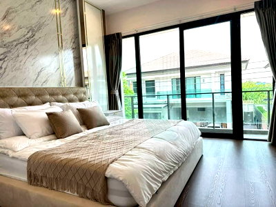 Houses for sale Bangkok : For Sell House THE CITY PATTANAKARN 2-story 4 bedroom 4 bathroom