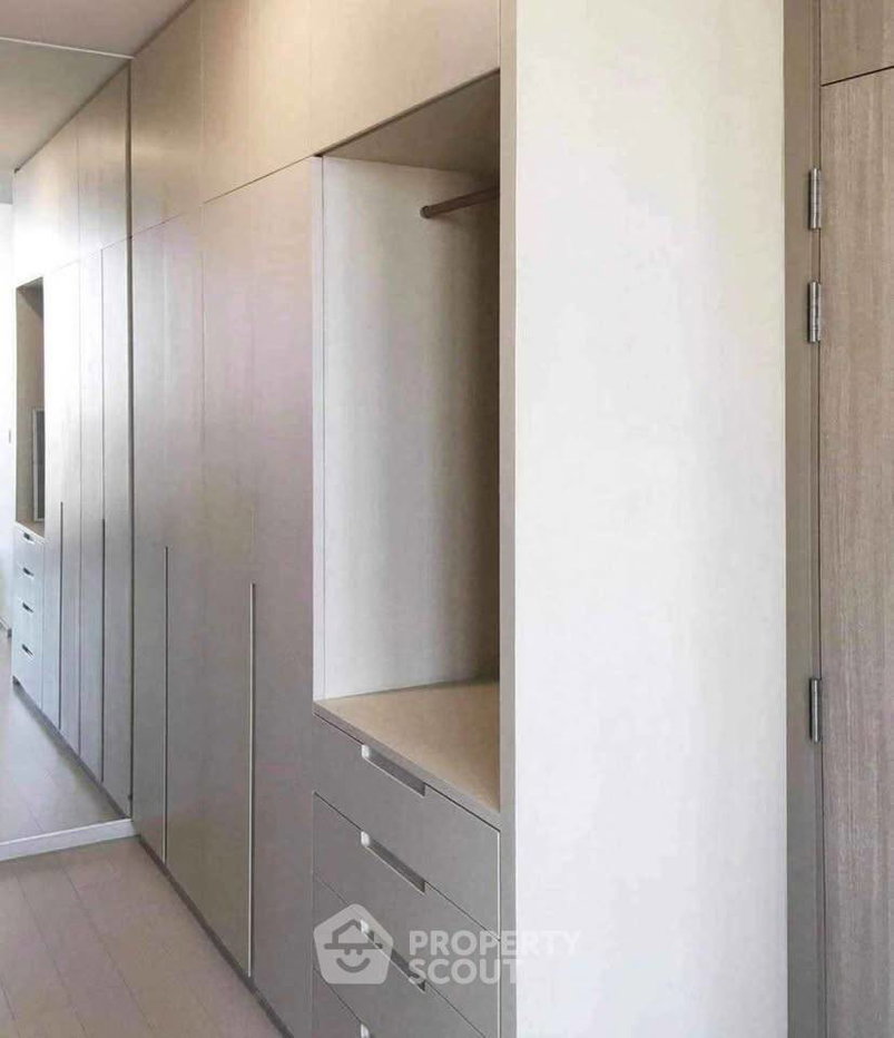 picture High-Floor 1-BR 56 Sqm Noble Ploenchit Near BTS Phloen Chit (100m) (ID 3098942) - 6/8