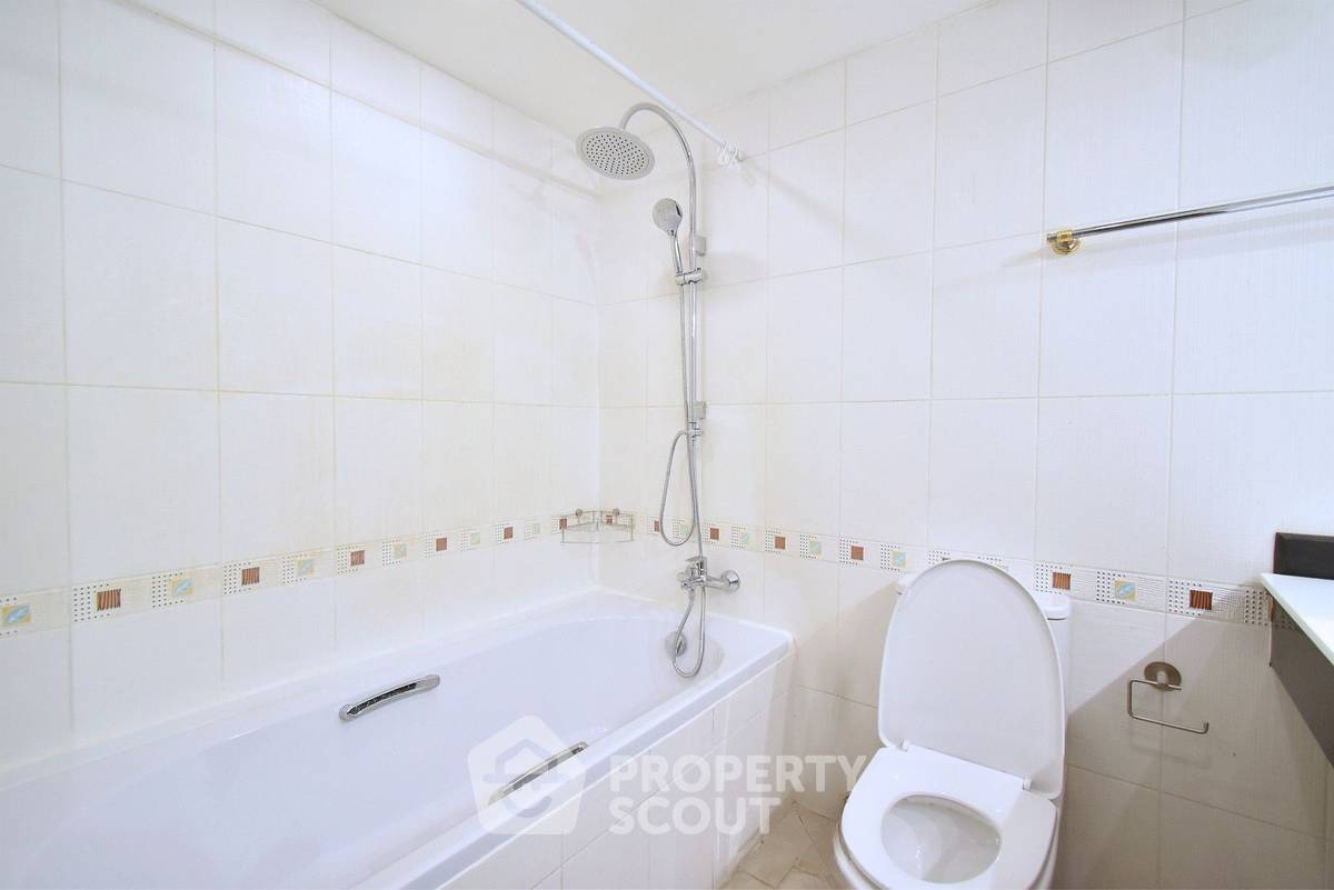 picture High-Floor 2-BR Condo At Las Colinas, 100m to BTS Asoke (ID 3100515) - 8/8