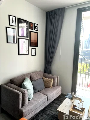 Condos for sale : XT Ekkamai corner unit very nice !! Fully furnished 274361