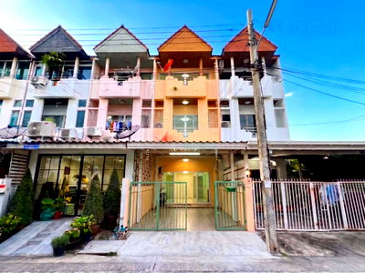 Townhouses for sale Bangkok : For Sell Town house SAMMAKORN RAMKAMHANG 112 3-story 3 bedroom 3 bathroom
