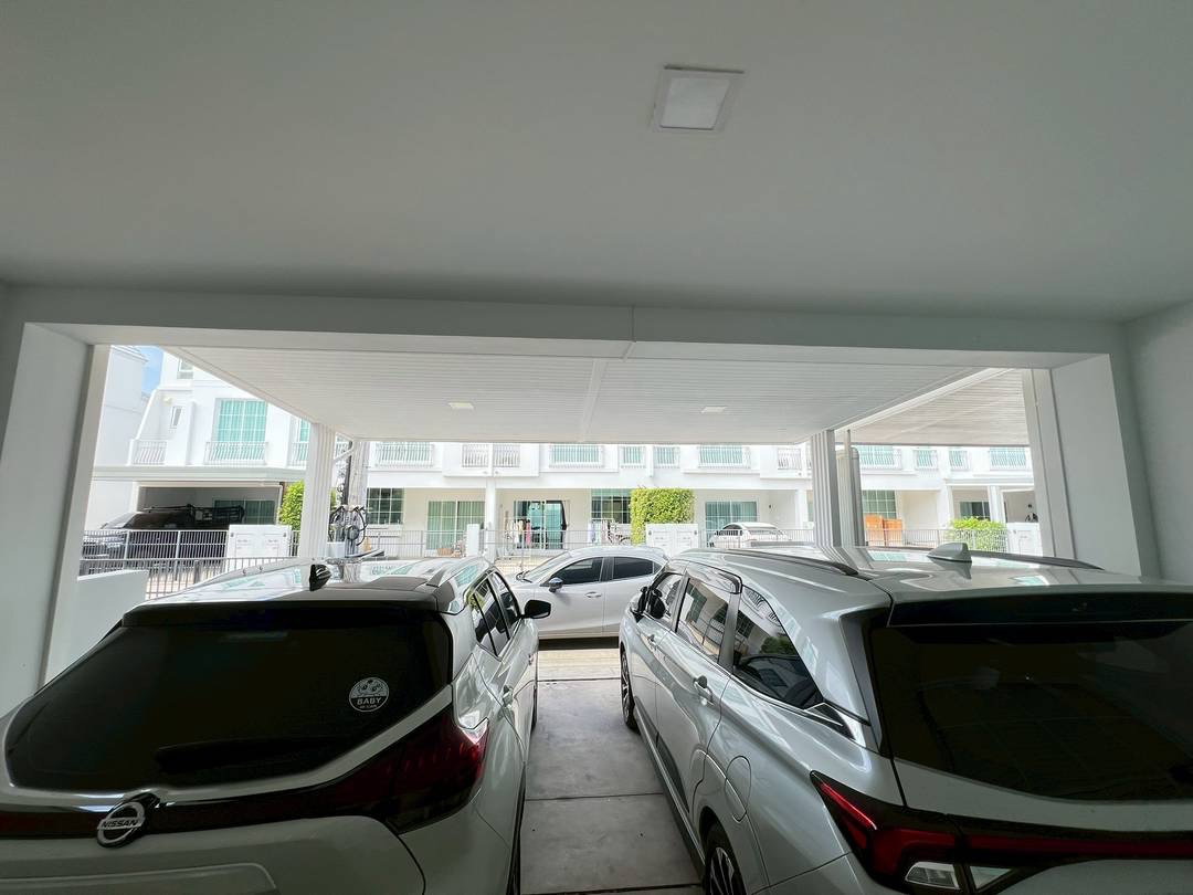 รูป [ขาย] ทาวน์โฮม Villaggio 3 สภาพใหม่กริบ! ต่อเติมครบจบพร้อมอยู่ 3 นอน 3 น้ำ เพียง 4.99 ล้านบาท - รูปที่ 3/27