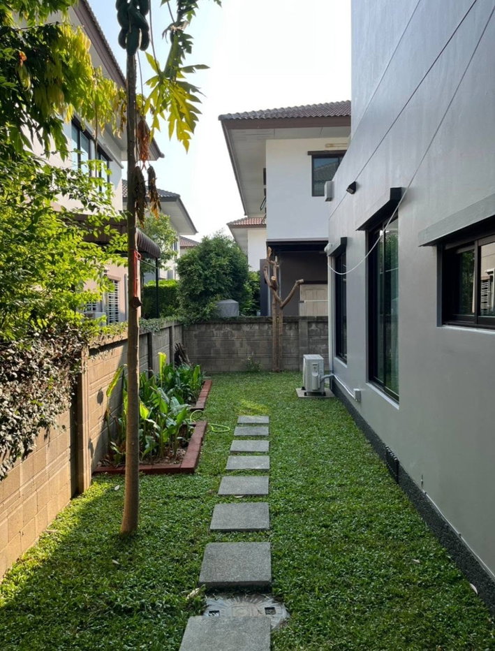 รูป บ้านเดี่ยวหลังใหญ่ หน้าสวน 2 ชั้น 3 ห้องนอน ในหมู่บ้าน วรารมย์ พรีเมียม ศาลากลาง (R1355) T.094-651-1456 - รูปที่ 14/16
