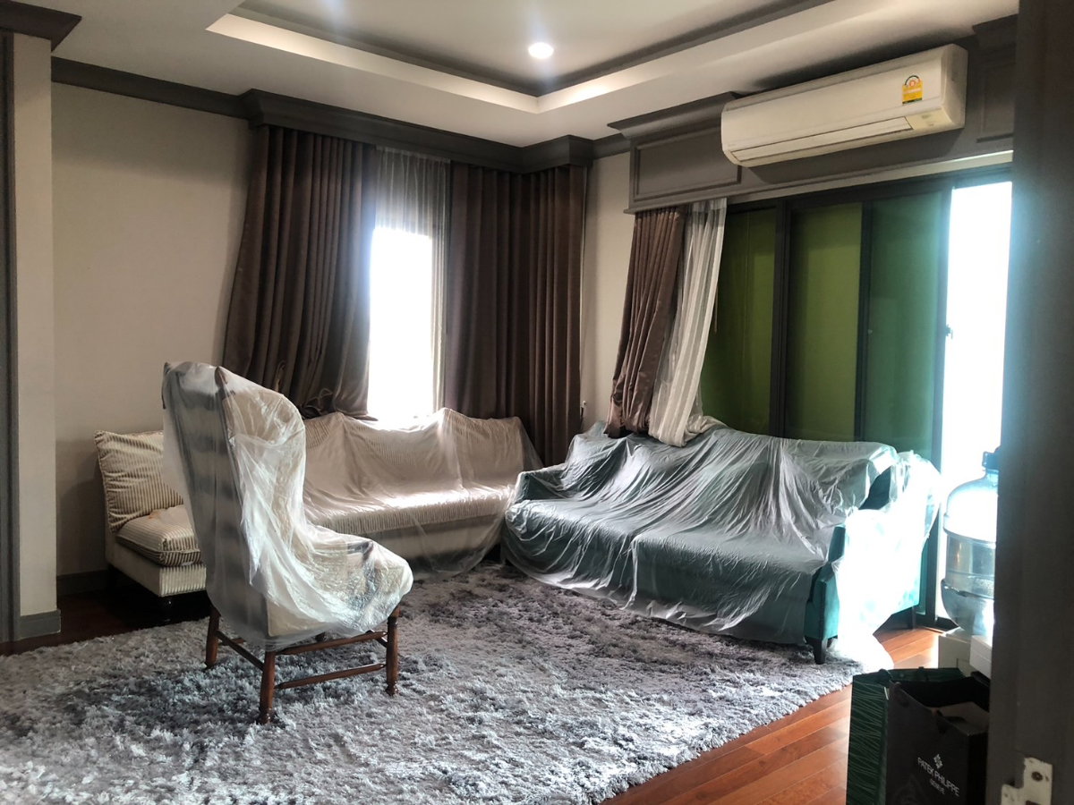 รูป ขายบ้านเดี่ยวหรู เศรษฐศิริ ปิ่นเกล้า กาญจนาภิเษก สาย2 หลังมุม ตามหลักฮวงจุ้ย อยู่แล้วรวยมาก บนพื้นที่ 140 ตารางวา 4ห้องนอน 4 ห้องน้ำ - รูปที่ 19/27