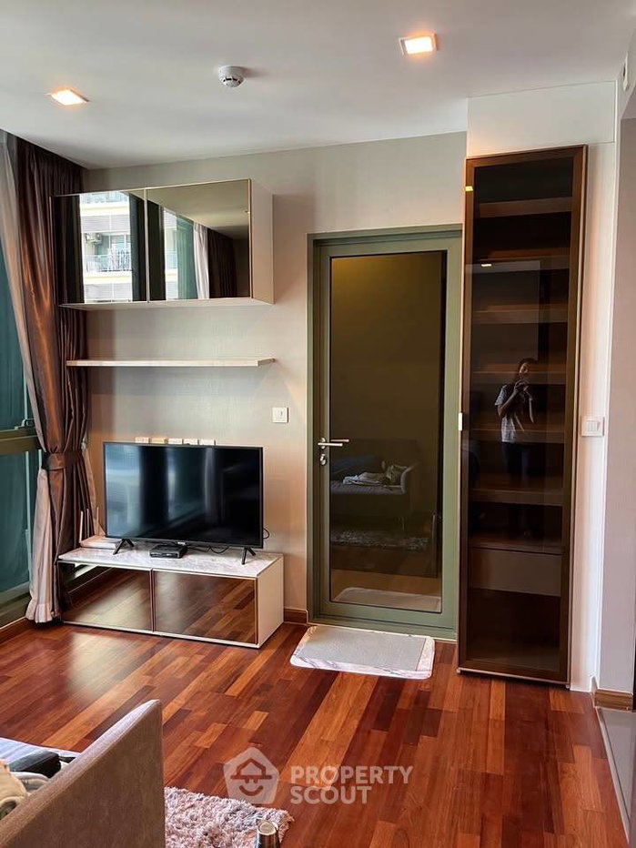 picture Well-Priced 1-BR 35 Sqm Wish Signature Midtown Siam near BTS Ratchathewi (300m) (ID 3100885) - 2/11