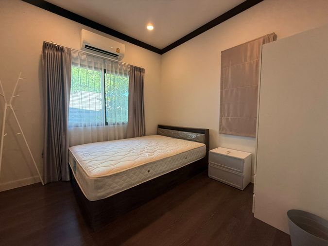 4-bed house for rent, 250 sqm, 85 sq wah, Setthasiri Krungthep kreetha 2