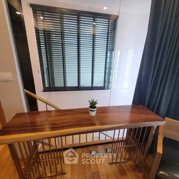 รูป คอนโด 1 ห้องนอน 90 ตร.ม. ชั้น 9 ที่ The Emporio Place ใกล้ BTS พร้อมพงษ์ (ID 3101330) - รูปที่ 2/10