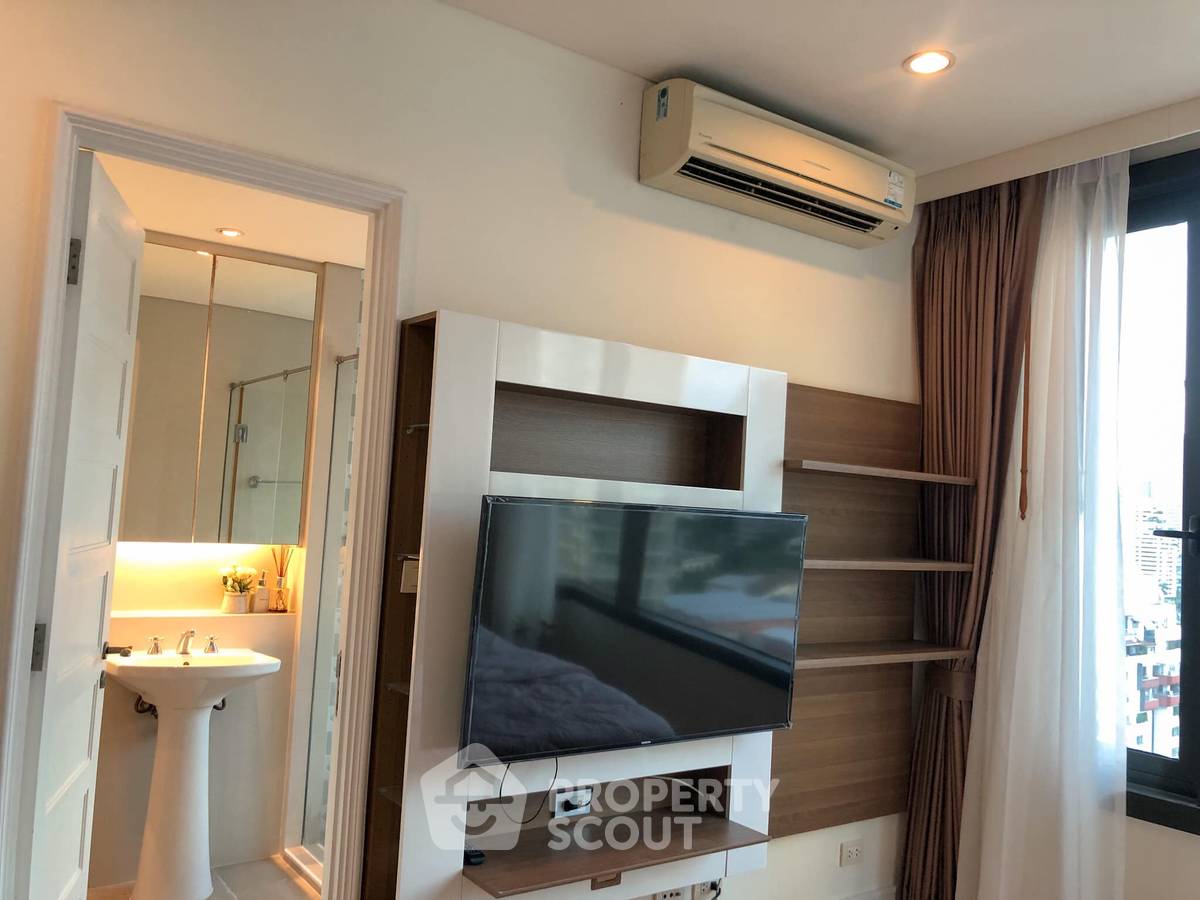รูป คอนโด 2 ห้องนอน พร้อมเลี้ยงสัตว์ Aguston Sukhumvit 22 ชั้น 15 ใกล้ MRT Queen Sirikit 400 ม. (ID 399945) - รูปที่ 18/18