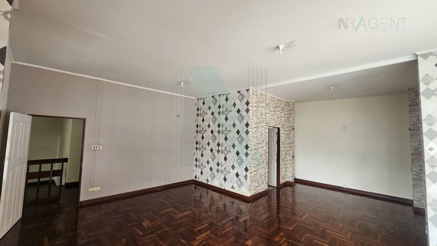 รูป ขายบ้านเดี่ยว โครงการ ปรีชา ศรีนครินทร์ 2 ชั้น 4 ห้องนอน 4 ห้องน้ำ - รูปที่ 8/8