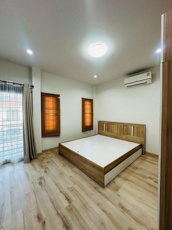รูป บ้านสวย ราคาดี พร้อมเข้าอยู่ โซนวังหิน ศรีราชา ห้ามพลาด - รูปที่ 14/19
