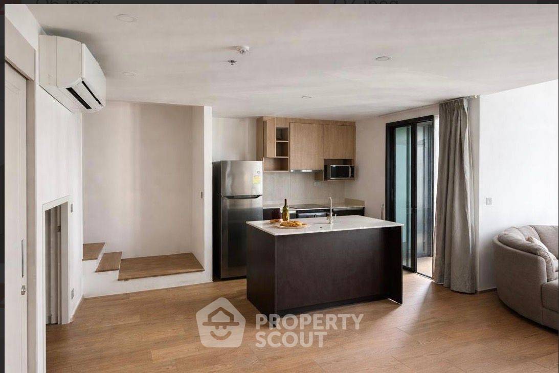 picture 1-BR 72 Sqm High-Floor Condo At Q Chid Lom–Phetchaburi, BTS Chit Lom (ID 3102138) - 2/5