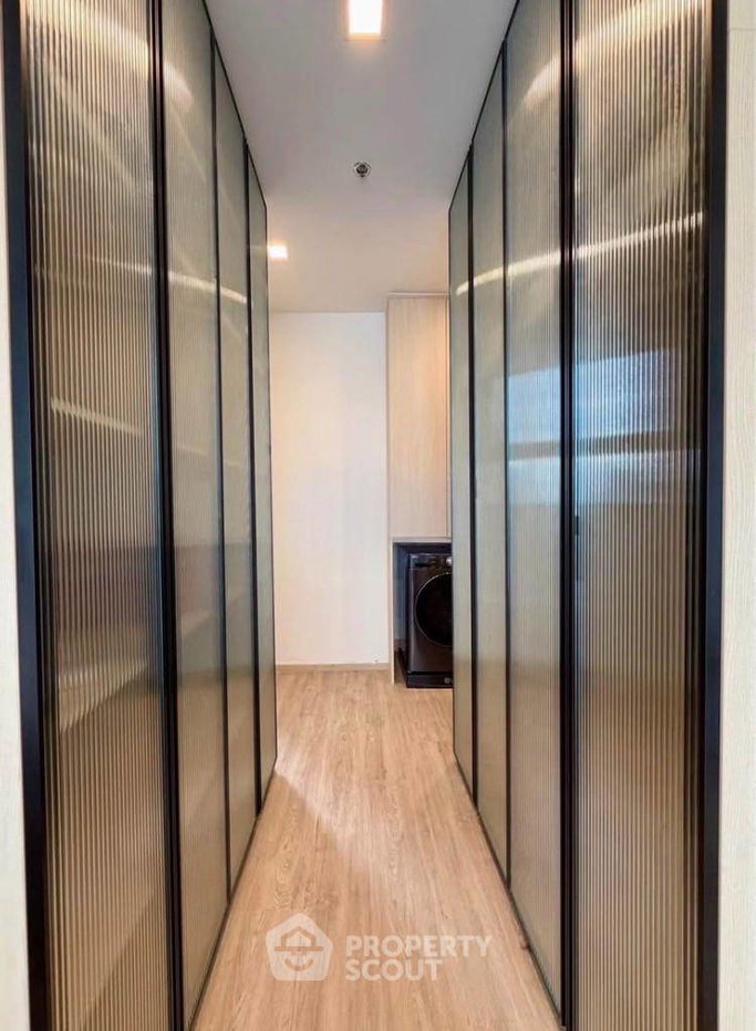 picture High-Floor 1-BR Noble State 39 Near BTS Phrom Phong (400m) (ID 3083990) - 4/8
