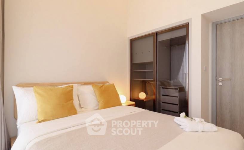 picture High-Floor 2-BR 48 Sqm At SOHO Bangkok Ratchada, 200m MRT Huai Khwang (ID 3086852) - 3/11
