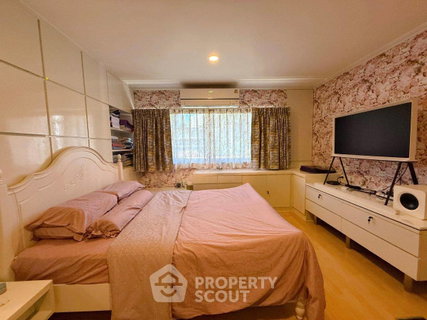 คอนโด 2 ห้องนอน ขนาด 88 ตร.ม. อาคาร Aree Place สุขุมวิท 26 ใกล้ BTS พร้อมพงษ์ (ID 2912457)