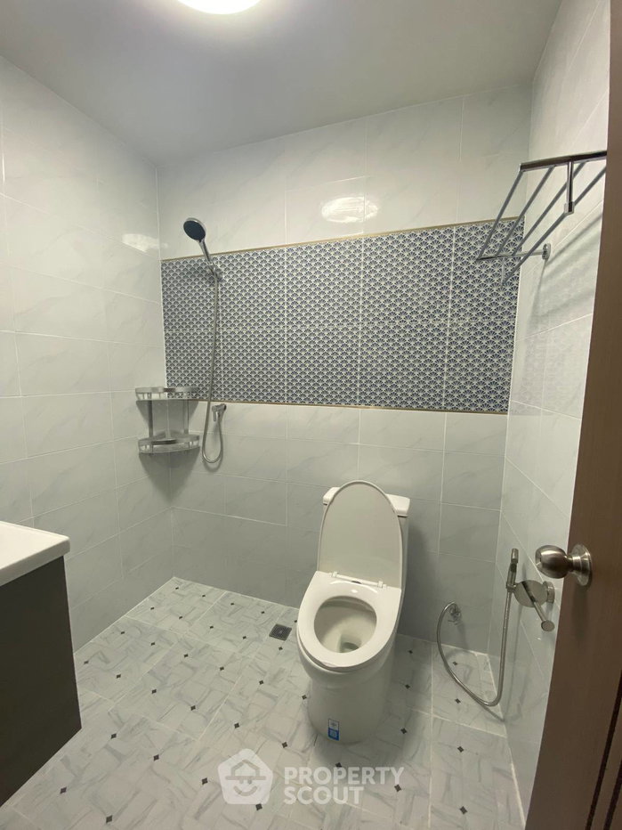 รูป ทาวน์โฮม 2 ห้องนอน สำหรับขาย ใน ดอกไม้ ประเวศ กรุงเทพฯ พื้นที่ ~66 ตร.ม. (ID 3096878) - รูปที่ 5/8