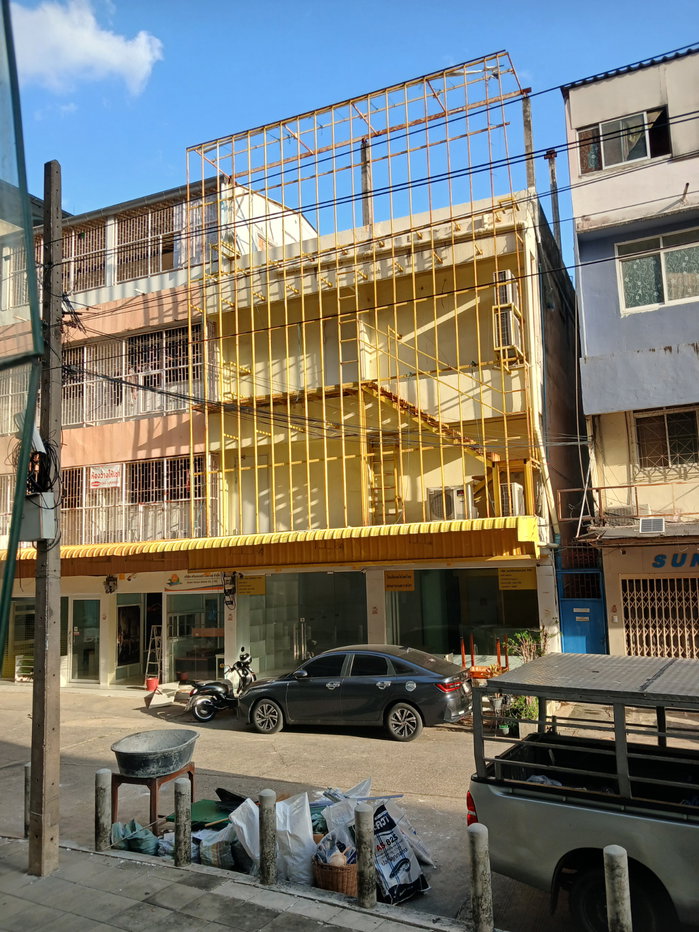 picture Building 3 floor for rent close to MRT Taopoon - 1/11