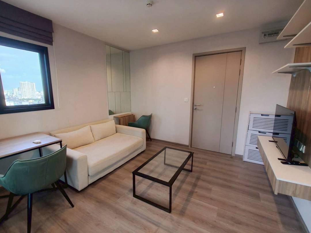 ให้เช่าคอนโด The Politan Rive (เดอะ โพลิแทน รีฟ) แบบ 1 ห้องนอน 30 ตรม ชั้น 18 ทิศเหนือวิวแม่น้ำ ราคา 11,000/เดือนและห้องอื่นๆอีกมากมาย