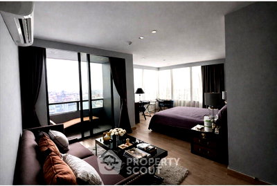 Condos for sale : Pet-Friendly 3-BR 191 Sqm On 51st Floor, M Silom, BTS Chong Nonsi (ID 3101759)