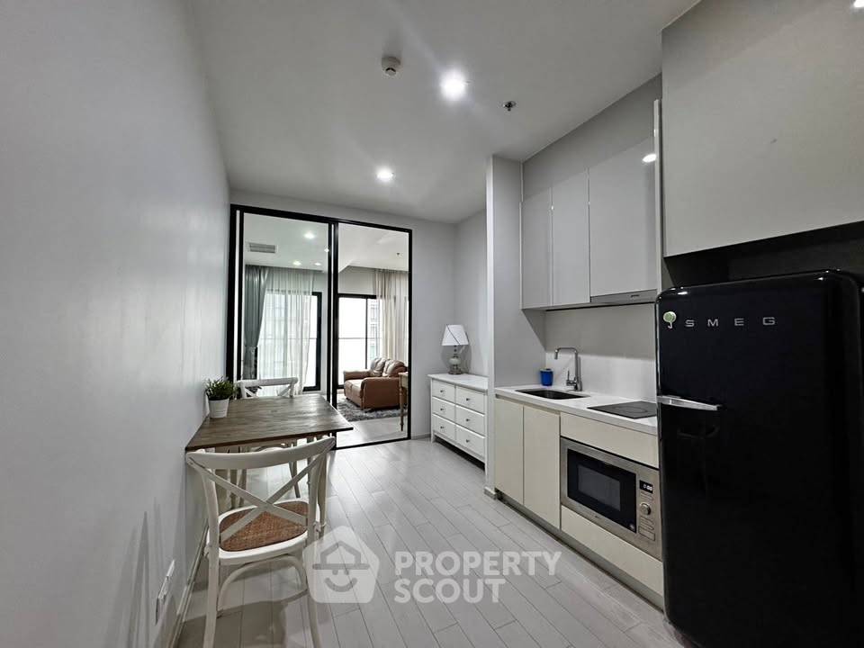 รูป คอนโด 1 ห้องนอน Noble Ploenchit ใกล้ BTS เพลินจิต 100 ม. (ID 2718515) - รูปที่ 1/11