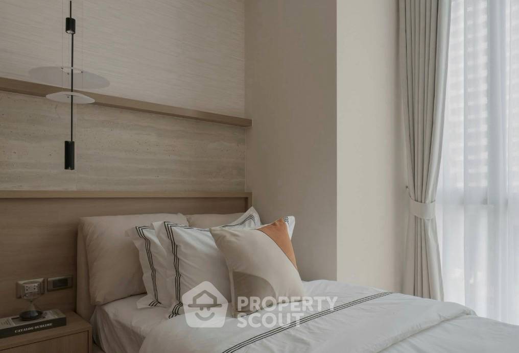 picture Well-Priced 2-BR Condo (72 Sqm) at Supalai Oriental Sukhumvit 39 Near MRT Phetchaburi (ID 3100377) - 2/5