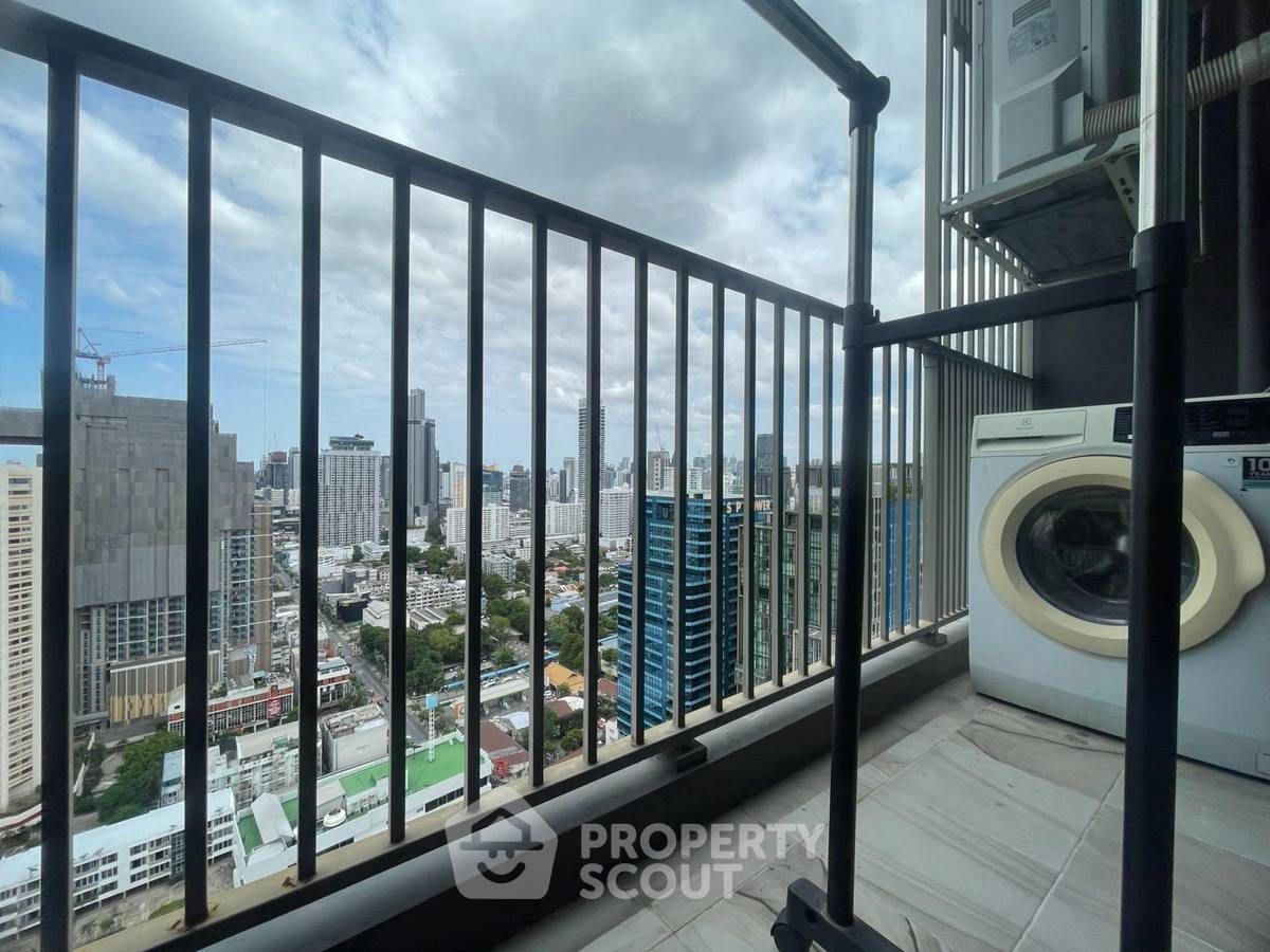 picture 1-BR 35 Sqm On 33rd Floor at C Ekkamai, Near ARL Ramkhamhaeng (ID 3100373) - 7/8