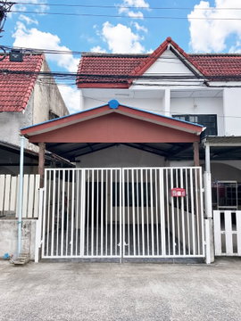 🔥ขาย บ้านทาวน์เฮ้าส์ หมู่บ้านฉัตรหลวง ทำเลมีนบุรี-ราษฎร์อุทิศ ใกล้ทางเข้าหมู่บ้าน ใกล้ถนนใหญ่และรถไฟฟ้า ราคาถูกที่สุดในหมู่บ้าน พร้อมเข้าอยู่