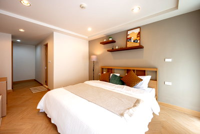 ขายคอนโด : Resorta Yen-Akat 3 bedrooms, for sale