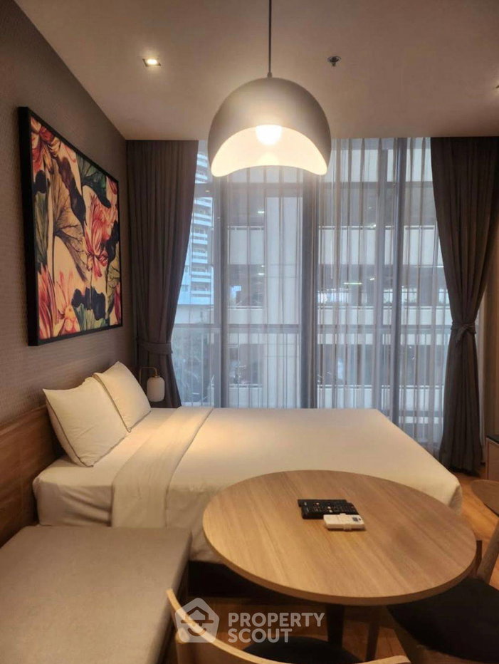 picture 1-BR 29 Sqm Condo Park Origin Phrom Phong, 4th Floor Near BTS Phrom Phong (ID 2238100) - 2/9